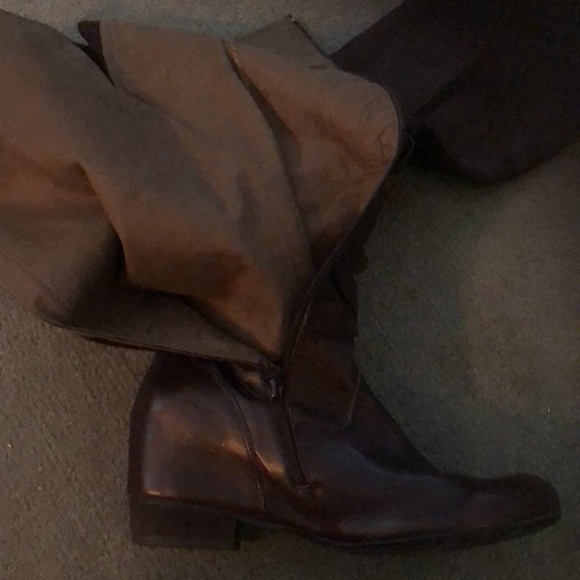 Mix Mooz Genuine leather boot size 11. Made in Spain. - Picture 2 of 9